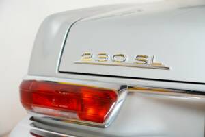 Bild 12/36 von Mercedes-Benz 230 SL (1966)