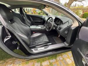 Afbeelding 25/30 van Aston Martin DB 9 (2007)