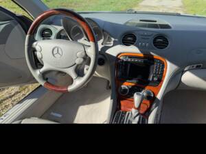 Image 61/89 of Mercedes-Benz SL 500 (2002)