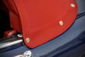 Image 53/78 of Jaguar XK 150 3.4 S OTS (1958)