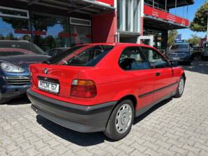 Image 6/21 of BMW 316i Compact (1994)