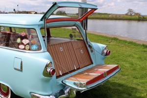 Image 15/37 of Pontiac Chieftain (1956)