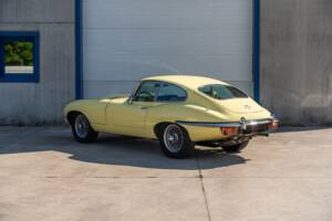Image 15/78 de Jaguar E-Type (1969)