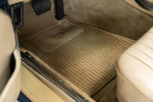 Imagen 12/40 de Mercedes-Benz 300 SL (1987)