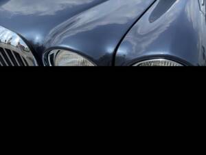 Image 6/20 of Daimler Double Six (1992)
