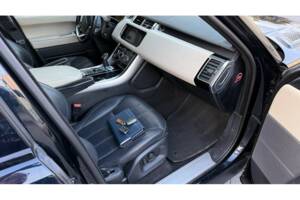 Image 12/18 de Land Rover Range Rover Sport V6 (2016)