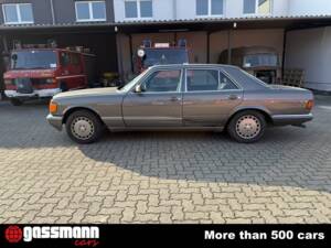 Afbeelding 5/15 van Mercedes-Benz 500 SE (1990)