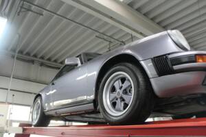 Bild 22/50 von Porsche 911 Carrera 3.2 "25 Jahre 911" (1988)