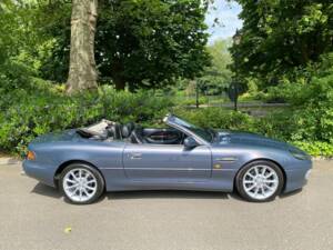 Image 42/50 of Aston Martin DB 7 Vantage Volante (2002)