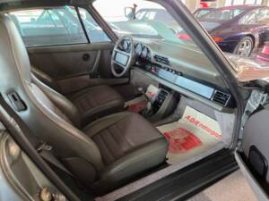Bild 9/27 von Porsche 911 Carrera 3.2 (1987)