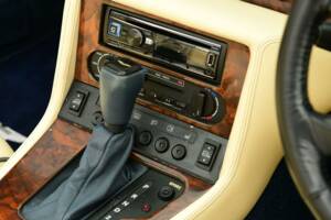 Imagen 35/50 de Aston Martin Virage Volante (1995)