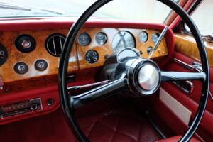 Image 38/48 of Bentley T 1 (1967)
