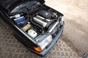 Image 19/98 of Mercedes-Benz 300 E-24 (1992)