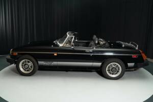 Image 7/8 of MG MGB Limited Edition (1980)