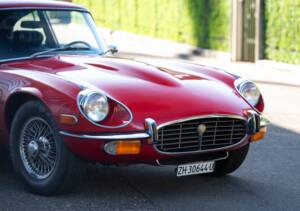 Immagine 16/39 di Jaguar E-Type V12 (2+2) (1973)