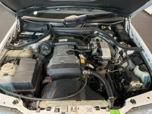 Imagen 17/22 de Mercedes-Benz 220 TE (1993)