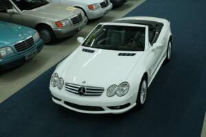 Image 5/50 of Mercedes-Benz SL 55 AMG (2003)