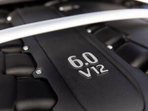 Bild 71/85 von Aston Martin V12 Vantage AMR Roadster (2018)