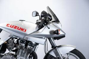 Afbeelding 18/35 van Suzuki GSX 1100 SZ Katana (1983)