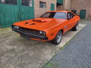 Image 22/46 de Dodge Challenger R&#x2F;T 440 Six-Pack (1970)