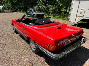 Image 5/7 of Mercedes-Benz 500 SL (1986)