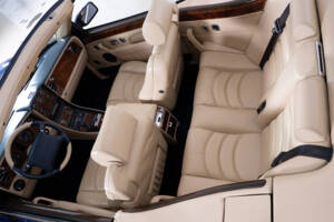 Bild 19/31 von Bentley Azure (1999)