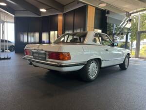 Image 9/25 de Mercedes-Benz 420 SL (1986)