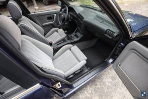 Image 17/82 of BMW 325ix (1989)