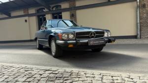 Image 9/88 of Mercedes-Benz 380 SL (1984)