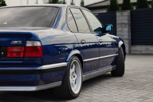 Immagine 5/74 di BMW M5 (1992)