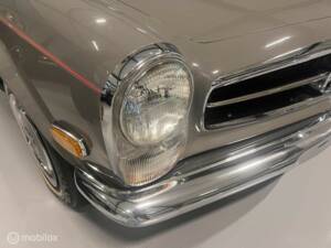Immagine 17/33 di Mercedes-Benz 280 SL (1968)
