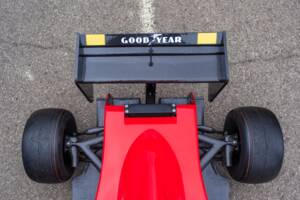 Image 17/85 of Ferrari 641 (1990)