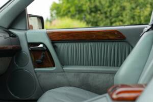 Image 29/50 de Mercedes-Benz SL 320 (1995)