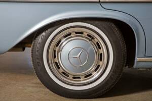 Afbeelding 31/36 van Mercedes-Benz 300 SEL 6.3 (1970)