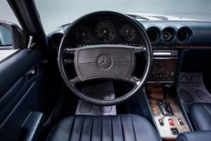 Bild 23/38 von Mercedes-Benz 560 SL (1986)