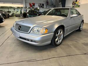 Imagen 29/82 de Mercedes-Benz SL 500 &quot;Silver Arrow&quot; (2001)