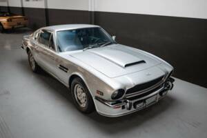 Bild 25/50 von Aston Martin V8 (1978)