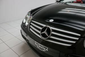 Immagine 14/21 di Mercedes-Benz SL 65 AMG (2005)