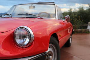Image 64/87 of Alfa Romeo Spider Veloce (1984)
