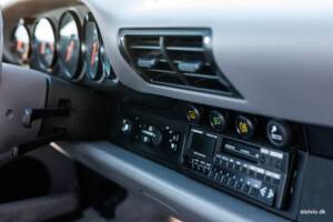 Afbeelding 26/33 van Porsche 911 Carrera 2 (1993)
