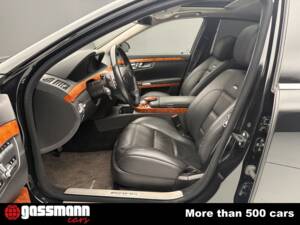 Bild 9/15 von Mercedes-Benz S 65 AMG L (2007)
