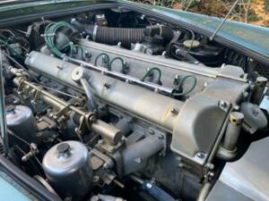 Immagine 17/50 di Aston Martin DB 4 (1963)