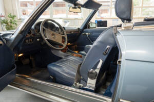 Image 21/33 de Mercedes-Benz 500 SL (1985)