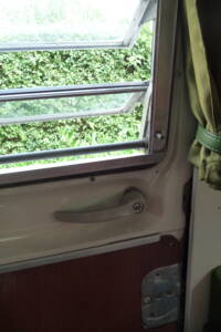 Bild 16/126 von Volkswagen T2b Westfalia (1973)
