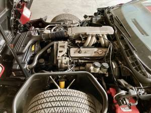 Bild 24/32 von Chevrolet Corvette Convertible (1988)