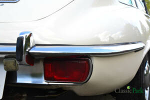 Bild 49/50 von Jaguar E-Type V12 (2+2) (1971)