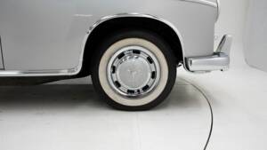Afbeelding 10/15 van Mercedes-Benz 220 S Cabriolet (1959)