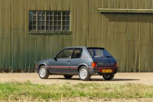 Imagen 38/50 de Peugeot 205 GTi 1.6 (1989)
