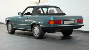 Immagine 5/42 di Mercedes-Benz 560 SL (1989)