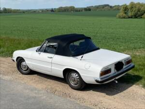 Bild 11/29 von Alfa Romeo Spider 1300 Junior (1971)